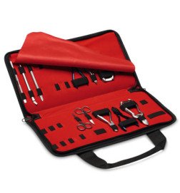 ESTUCHE CON 11 UTENSILIOS MANICURA-PEDICURA